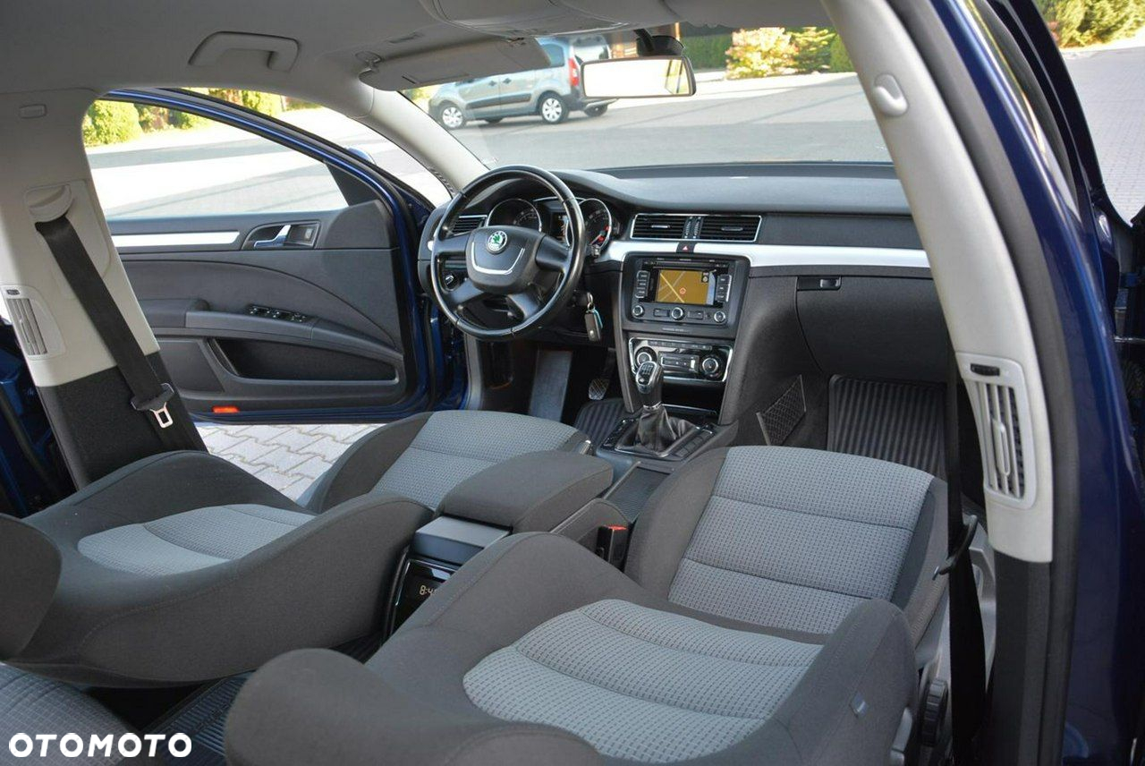 Skoda Superb - 16