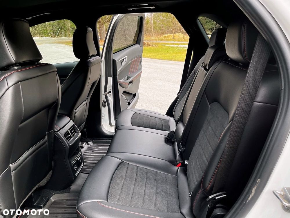 Ford Edge - 4