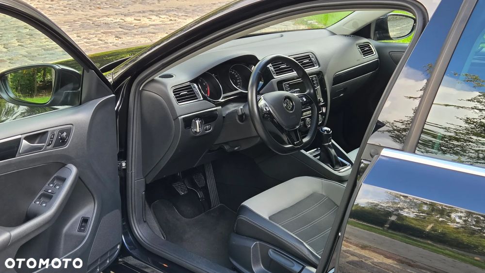 Volkswagen Jetta 1.4 TSI BMT Highline - 16