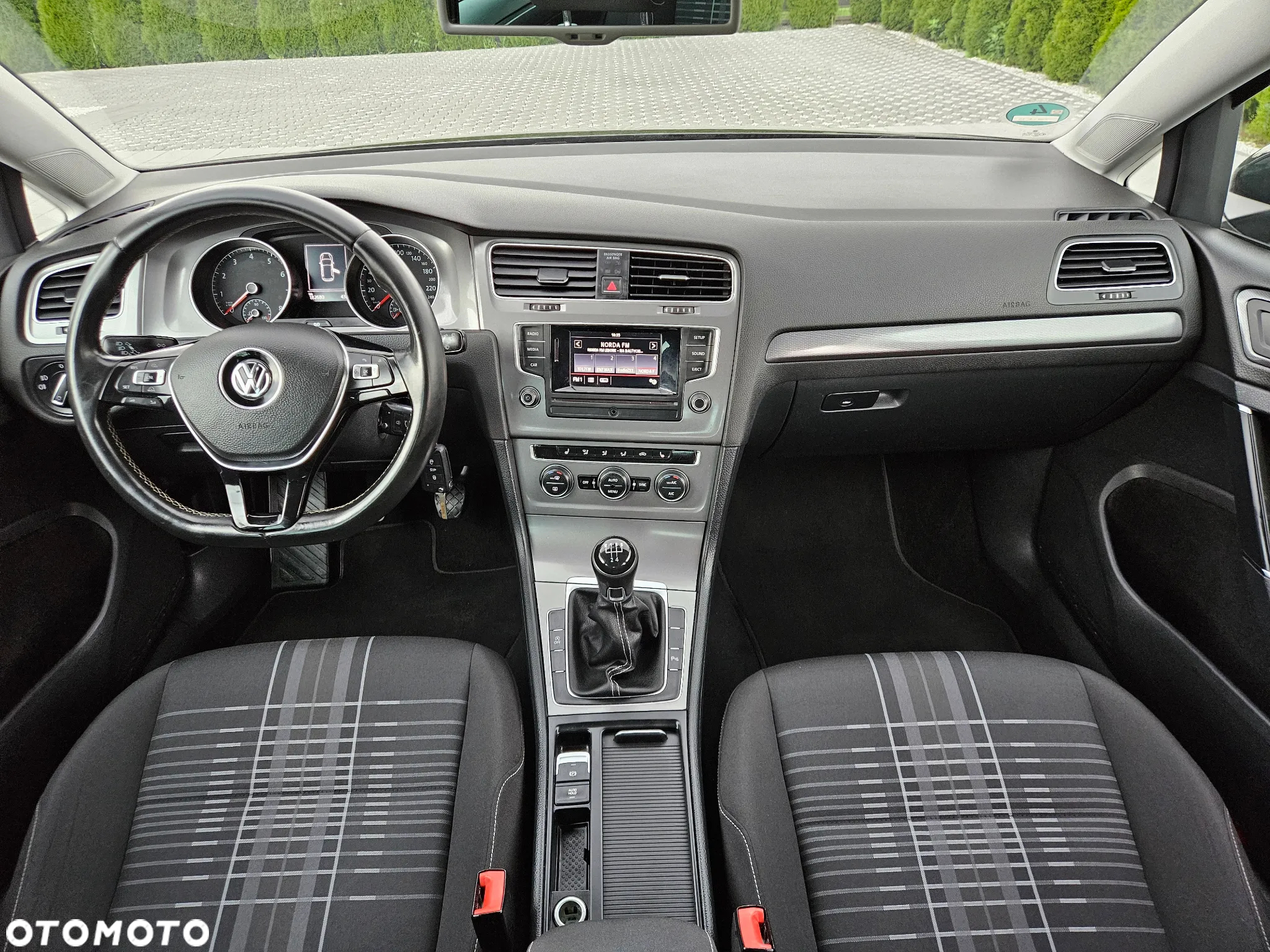 Volkswagen Golf 1.2 TSI BlueMotion Technology Lounge - 7