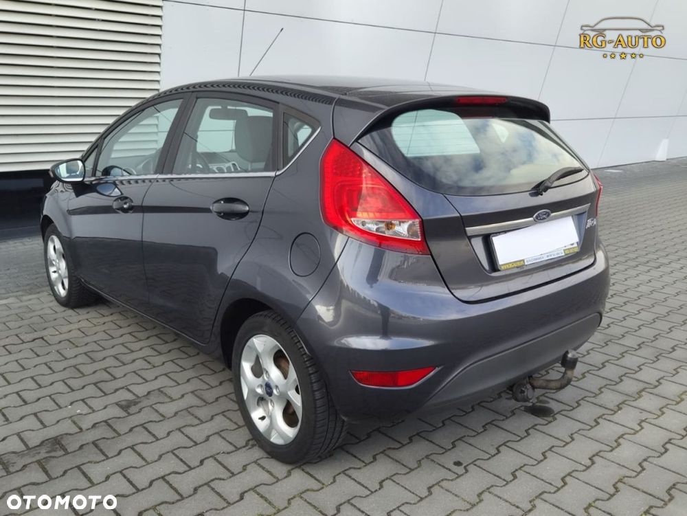 Ford Fiesta - 9