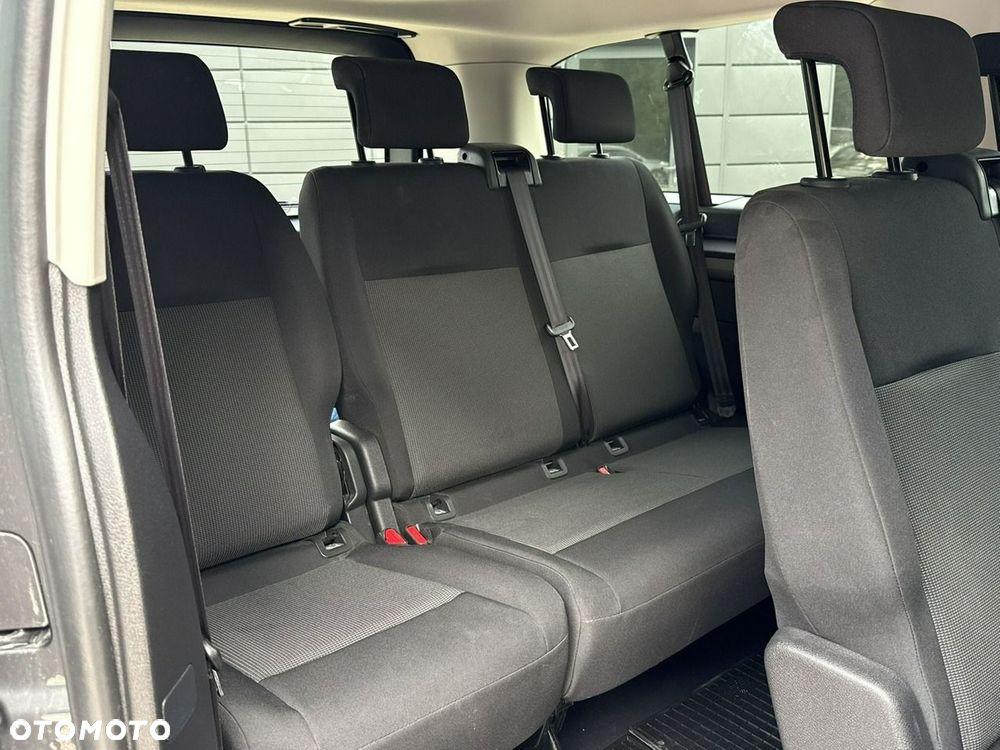 Peugeot Traveller - 18