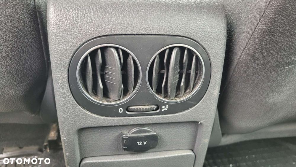 Volkswagen Golf Plus - 25