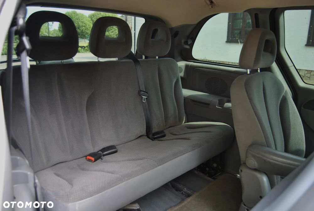 Chrysler Voyager 2.8 CRD SE - 10