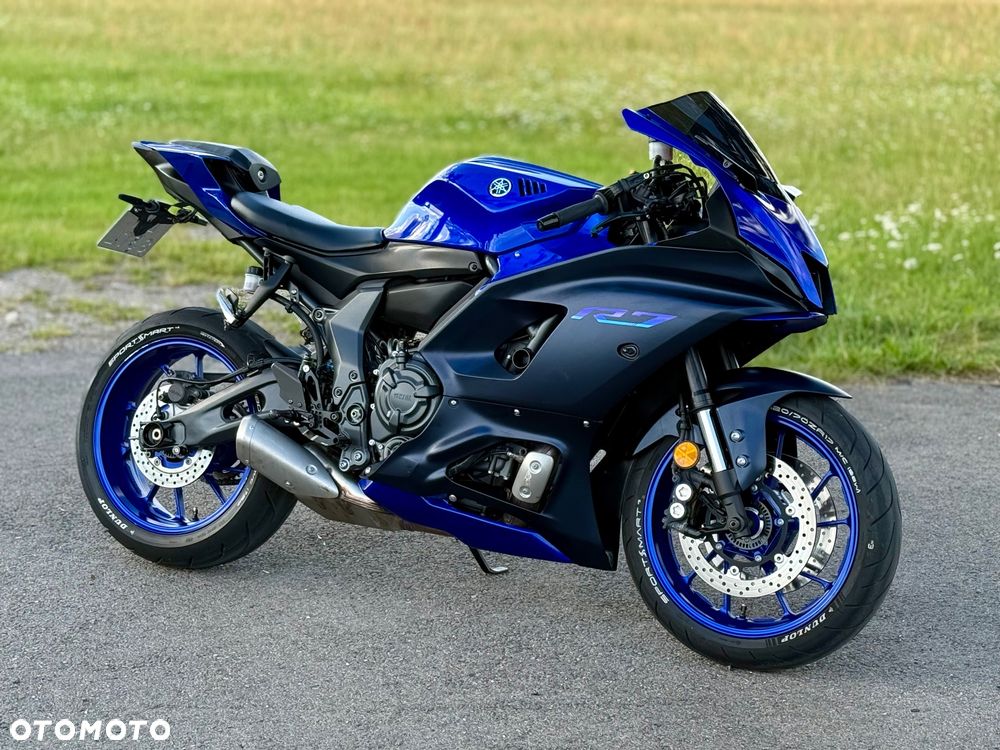 Yamaha R7 - 11