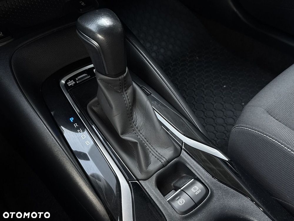 Toyota Corolla 2.0 Hybrid Comfort - 28