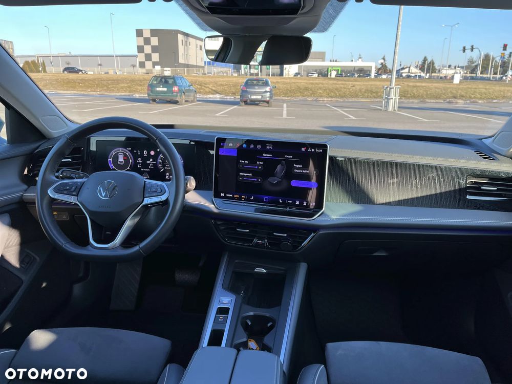 Volkswagen Passat - 23