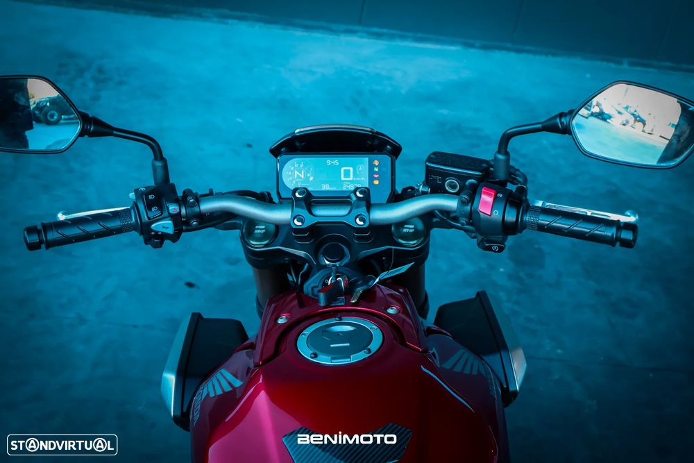 Honda CB 650 R - 12