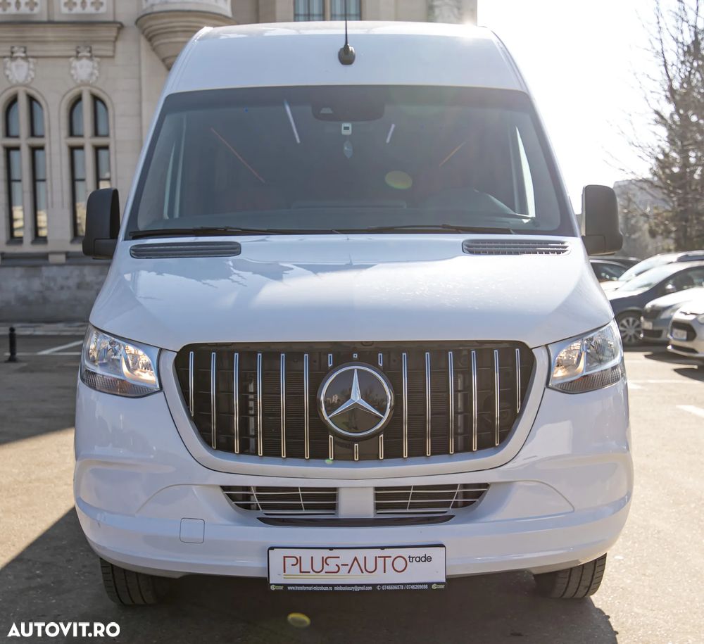 Mercedes-Benz Sprinter - 2