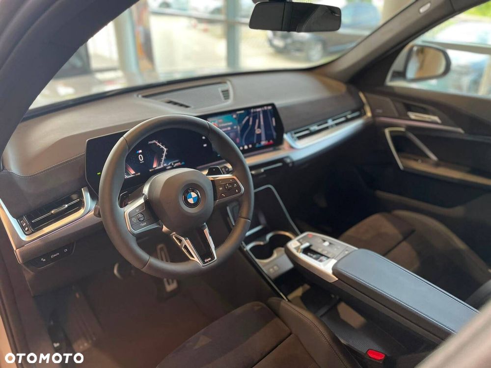 BMW X1 - 13