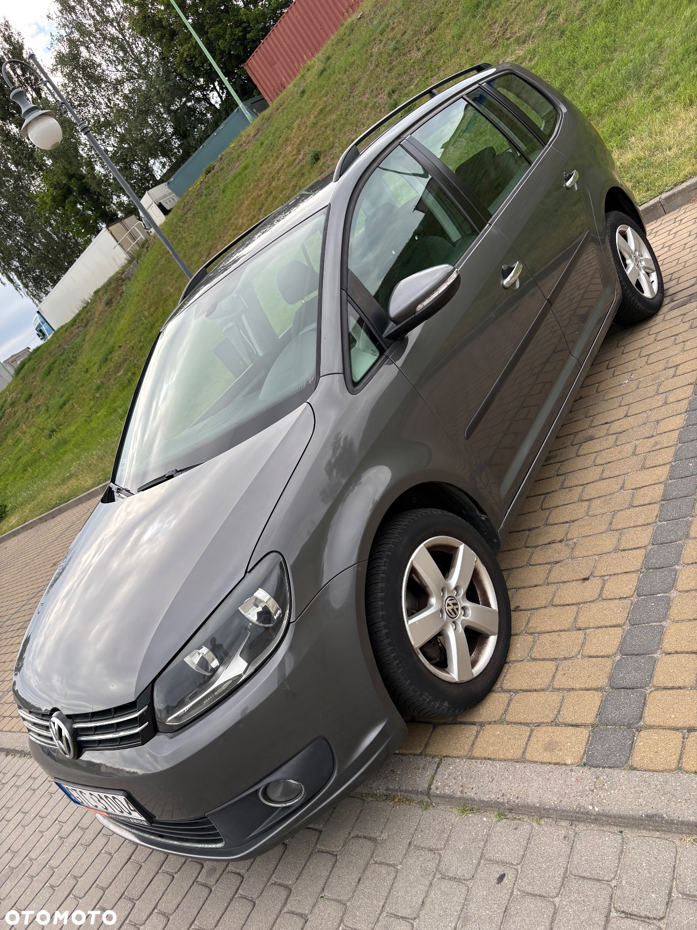 Volkswagen Touran - 3