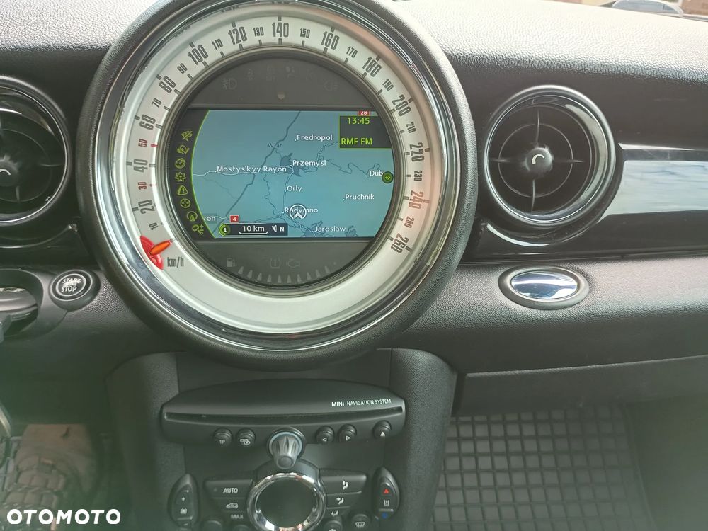 MINI Cooper Standard - 15