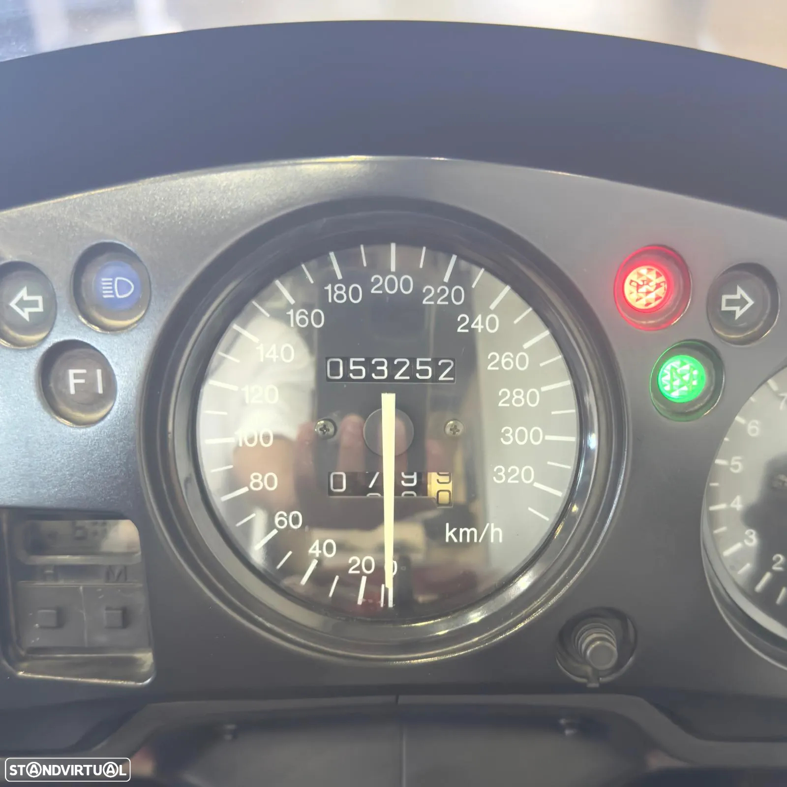 Honda CBR 1100 XX - 7