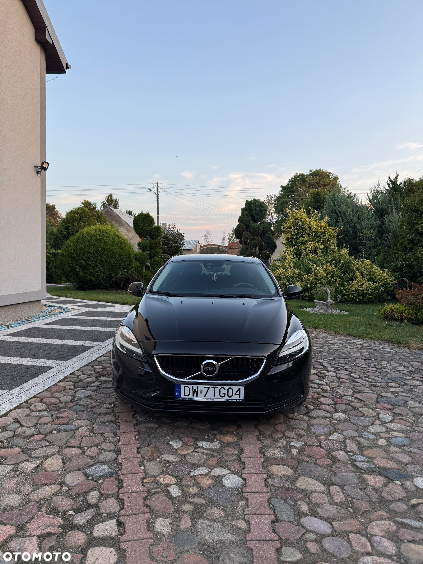 Volvo V40 D2 Drive-E R-Design Momentum - 8