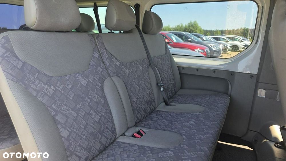 Opel Vivaro - 12