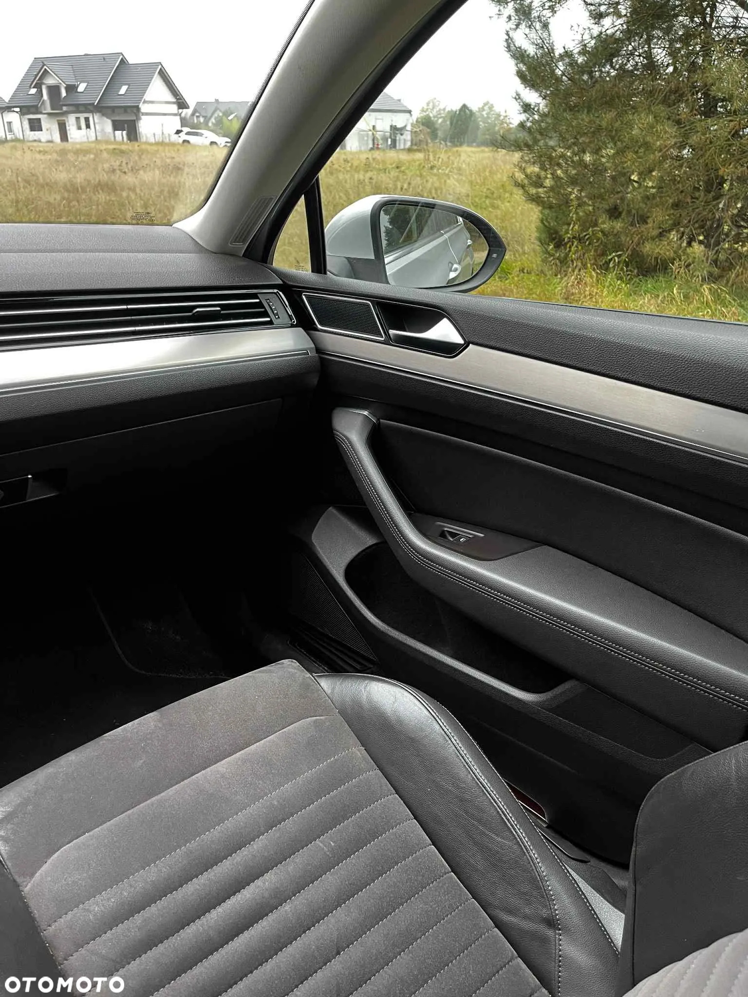 Volkswagen Passat - 14