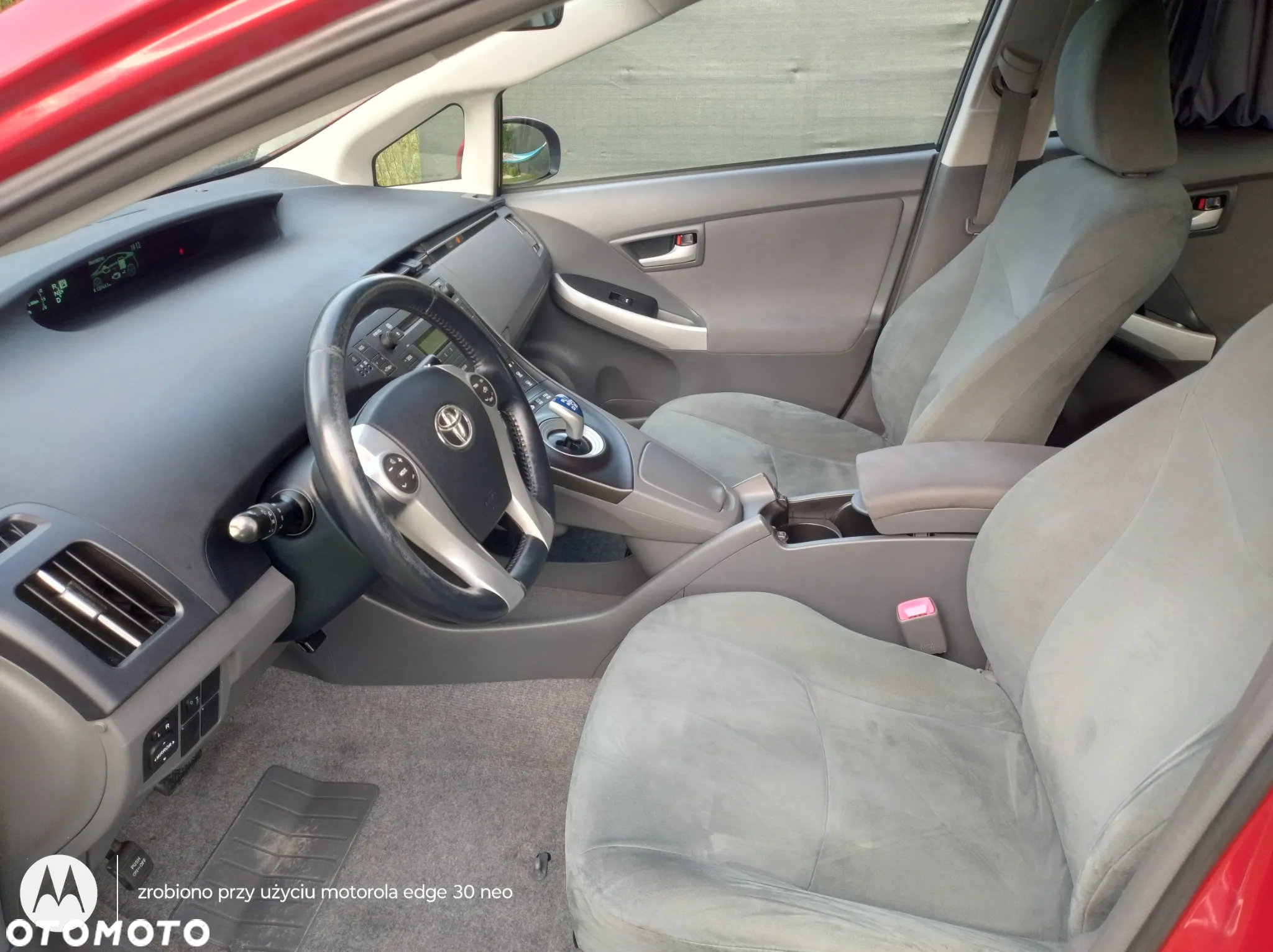 Toyota Prius 1.8 Hybrid Premium - 14
