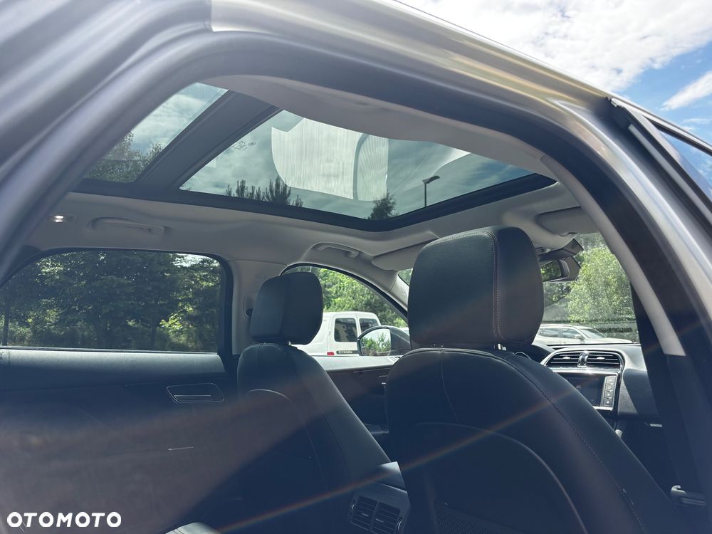 Jaguar F-Pace E-Performance Prestige - 14