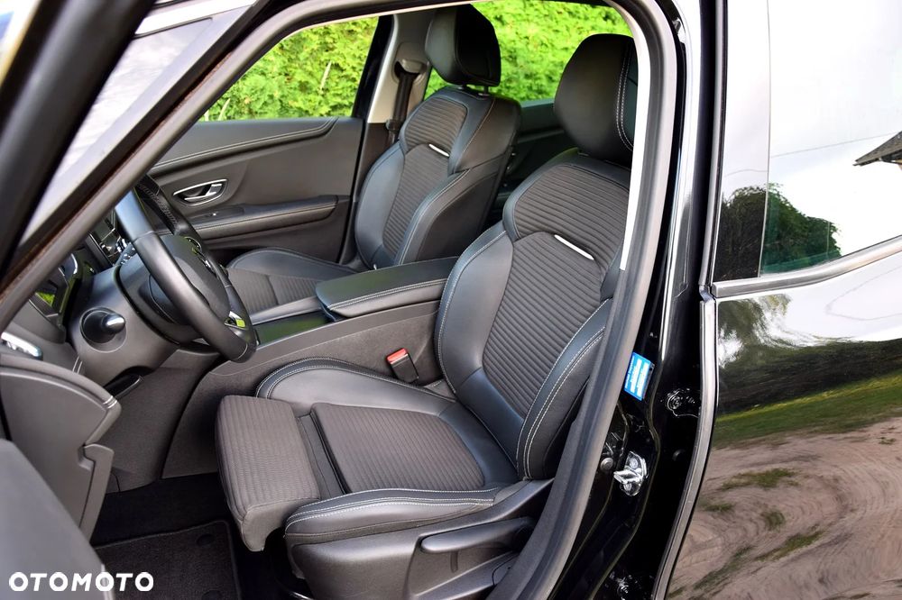 Renault Grand Scenic - 18