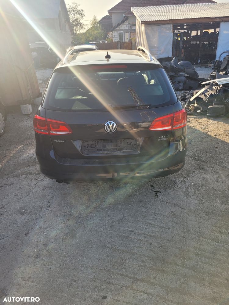 dezmembrez vw passat b7,2l diesel - 3