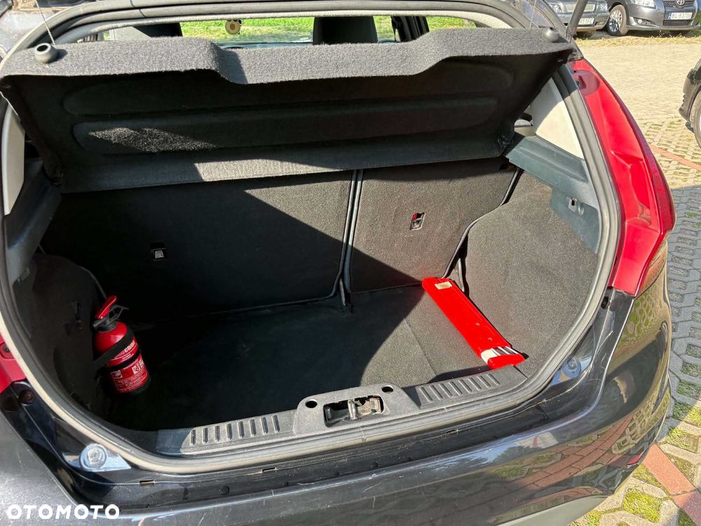 Ford Fiesta - 8
