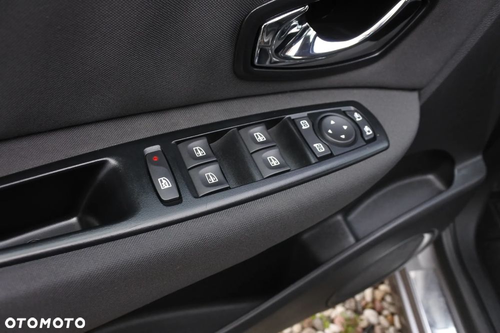 Renault Scenic ENERGY TCe 130 S&S LIMITED - 23