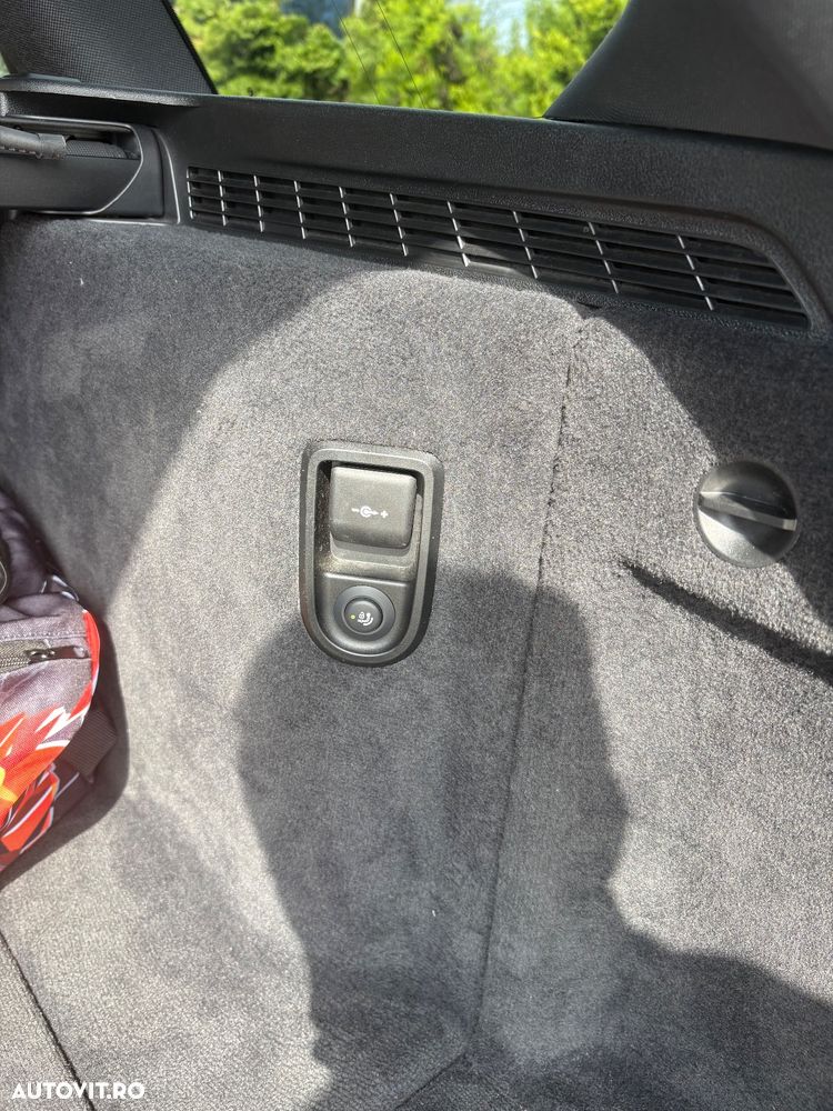 BMW Seria 5 540i xDrive AT - 15