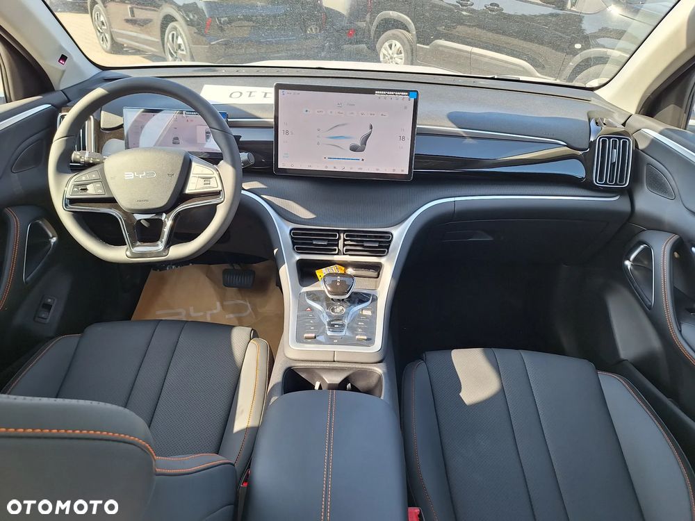 BYD Sealion 5 - 10