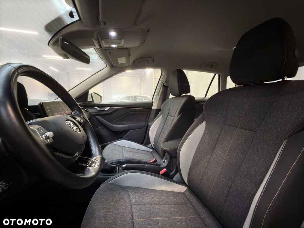 Skoda Kamiq 1.0 TSI Style DSG - 20
