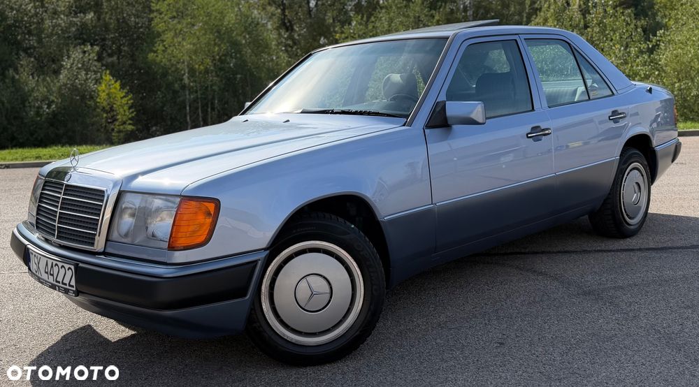 Mercedes-Benz W124 (1984-1993) - 24