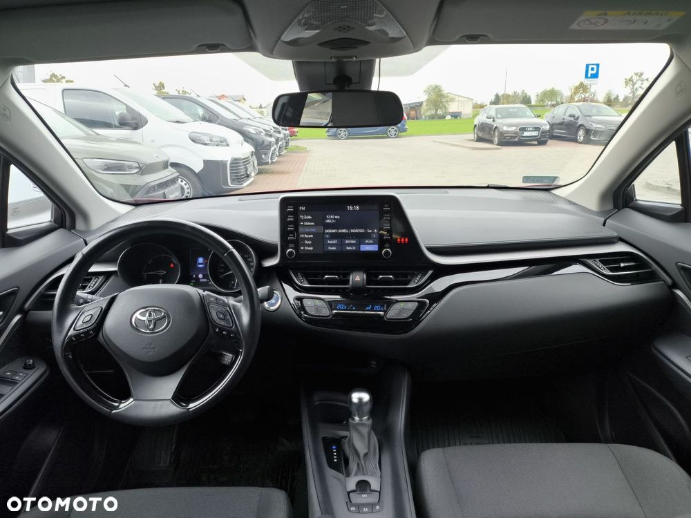 Toyota C-HR - 11