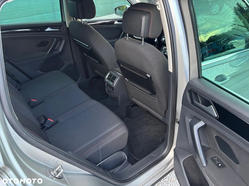 Volkswagen Tiguan 2.0 TDI SCR 4MOTION (BlueMotion Techn.) DSG Sound - 33
