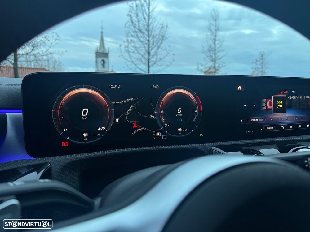 Mercedes-Benz A 250 e AMG Line - 23