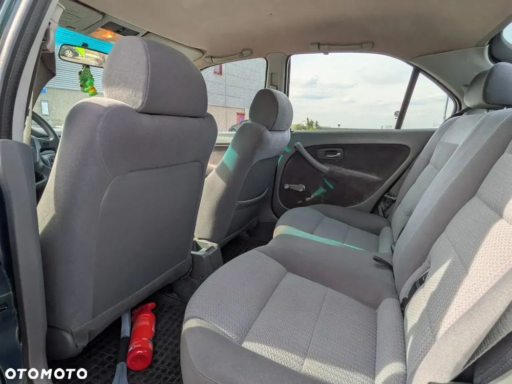 Honda Civic 1.4i - 14