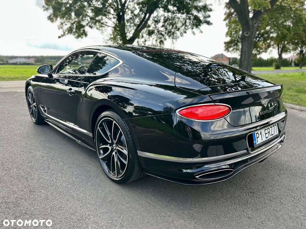 Bentley Continental GT - 12