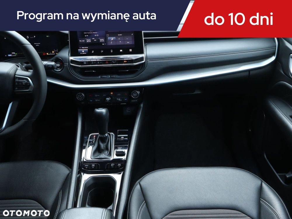 Jeep Compass - 10