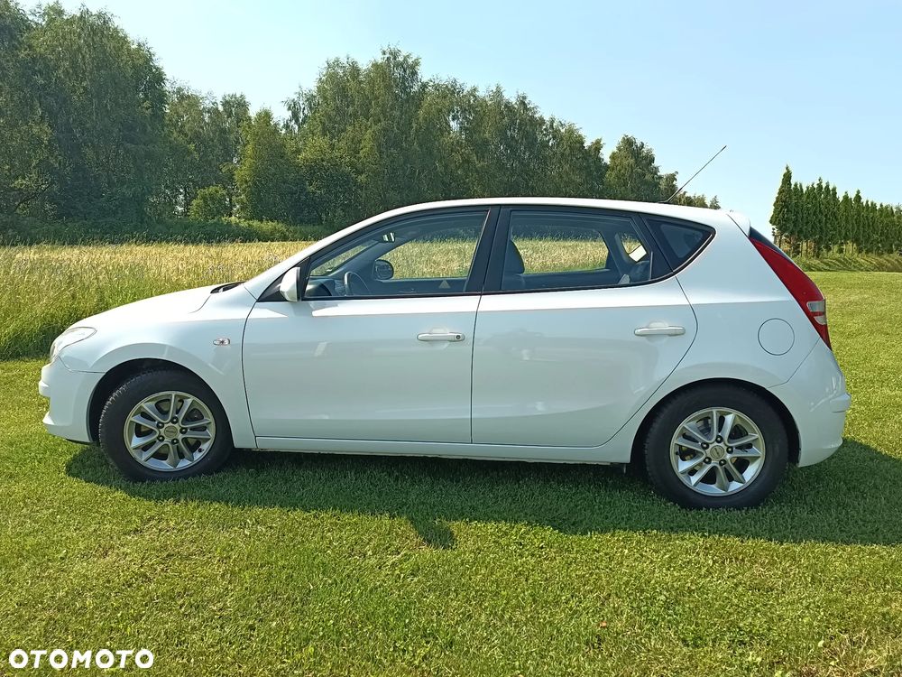 Hyundai i30 2.0 Premium - 29