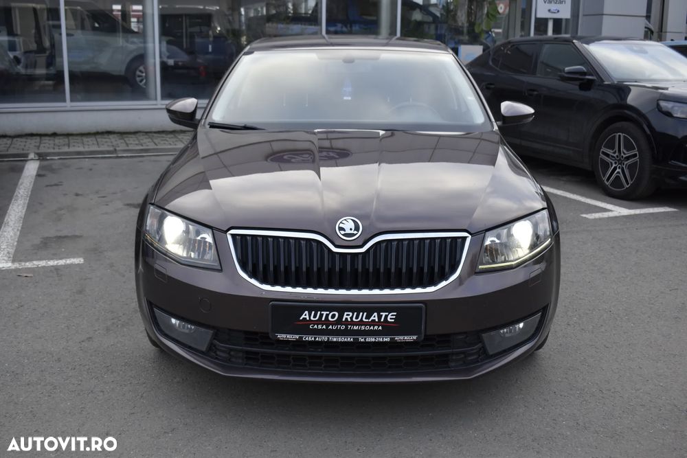 Skoda Octavia 1.6 TDI AMBITION DSG - 3