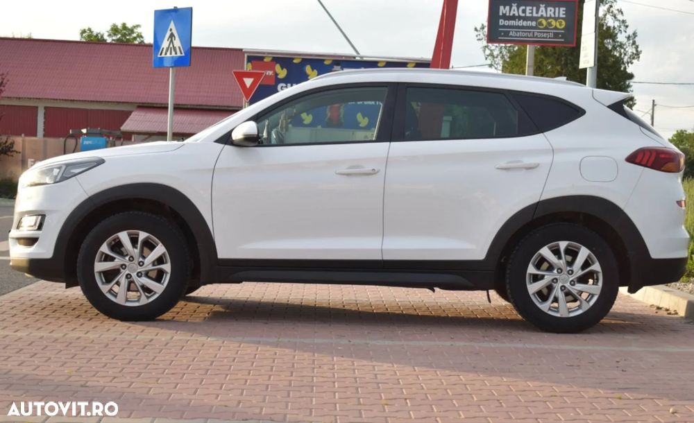 Hyundai Tucson - 2