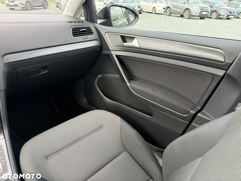 Volkswagen Golf Variant 1.6 TDI BMT Comfortline DSG - 22