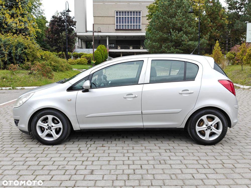 Opel Corsa 1.2 16V Cosmo - 19