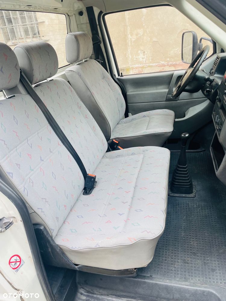 Volkswagen Transporter - 8