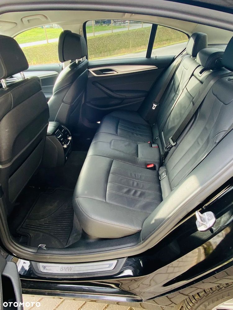 BMW Seria 5 530i xDrive - 21