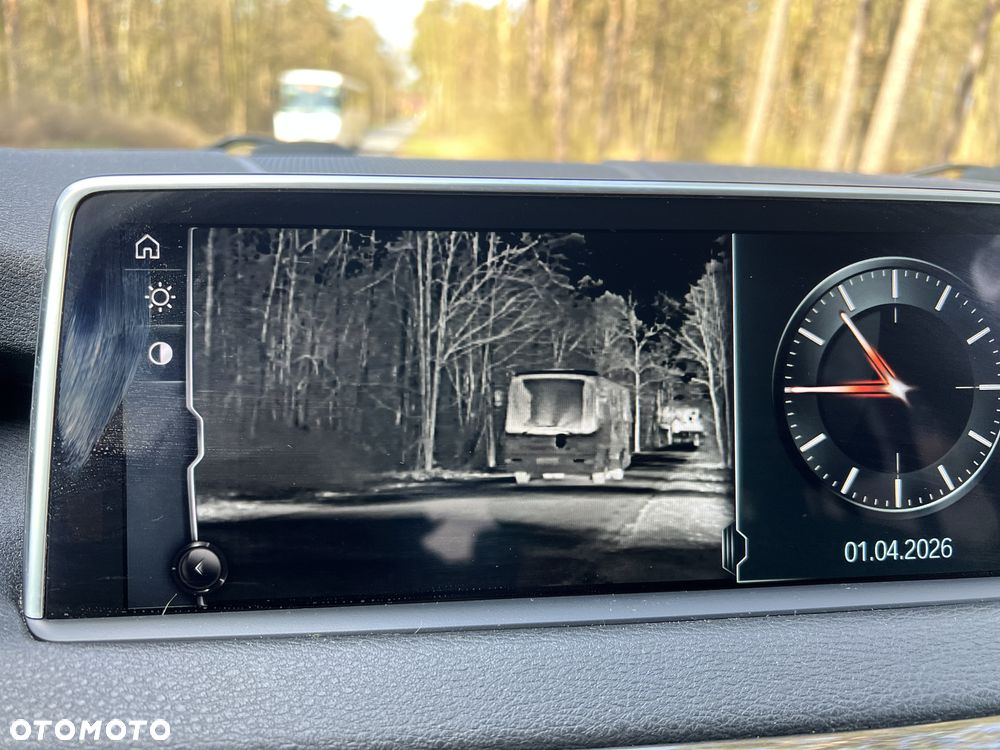 BMW X5 xDrive40d - 34