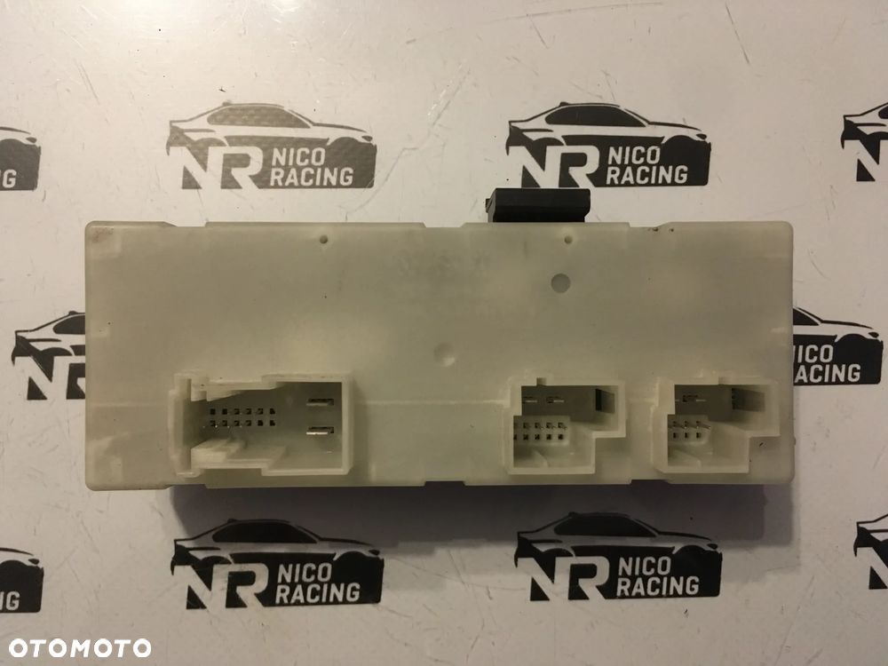 MODUŁ STEROWNIK KLAPY F40 F90 G01 G02 G11 G20 G30 - 1