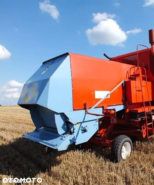 SIECZKARNIA słomy do kombajnu bizon Z058/Z056 SUPER rekord rozdrabniacz z Wągrowca