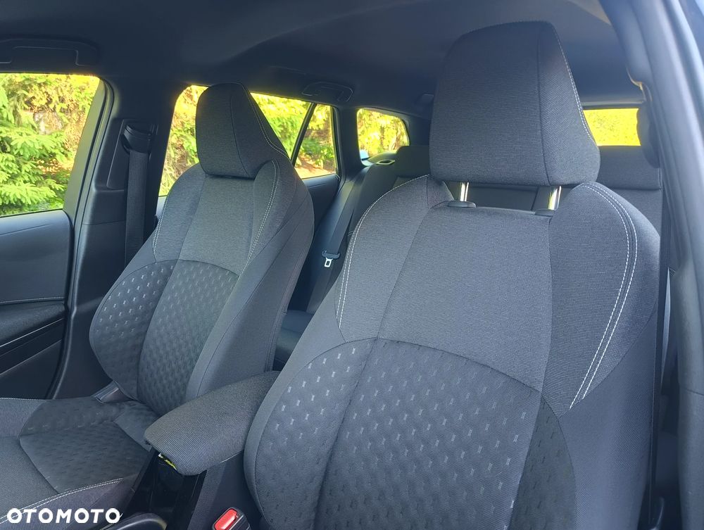 Toyota Corolla 1.8 Business Edition - 22