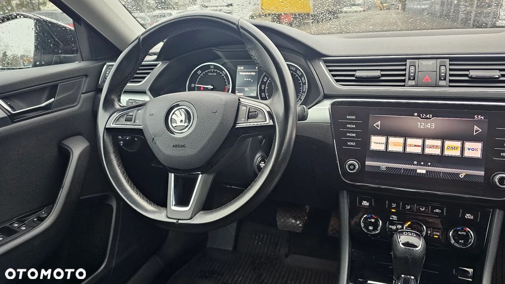 Skoda Superb 2.0 TDI Ambition DSG7 - 12