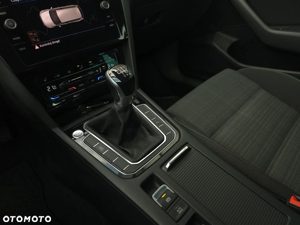 Volkswagen Passat 1.5 TSI EVO Business - 18