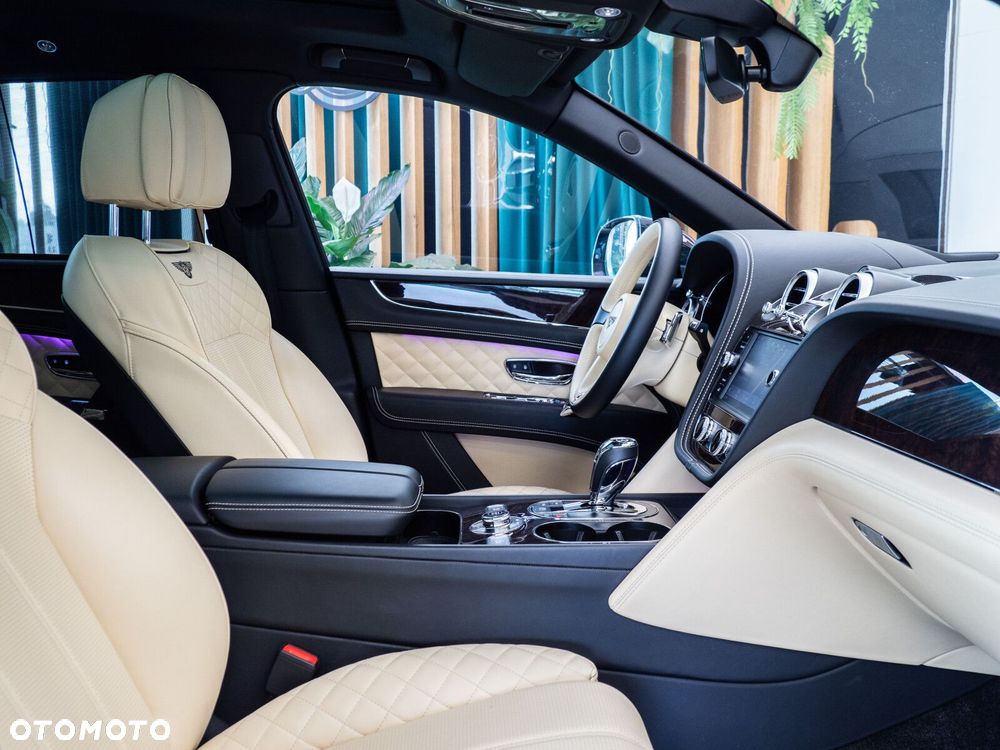 Bentley Bentayga - 15